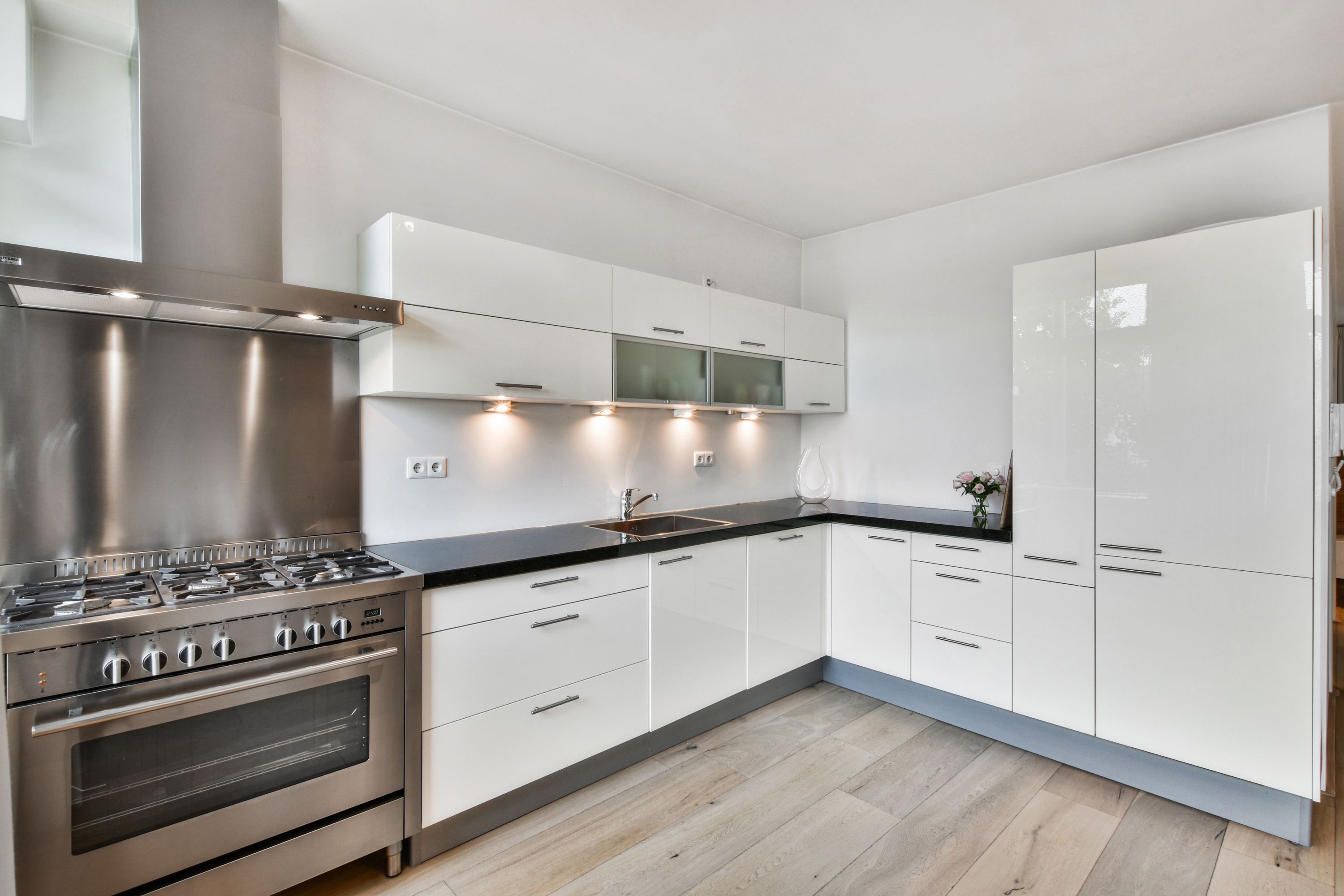 What does the kitchen photo really say about home value?